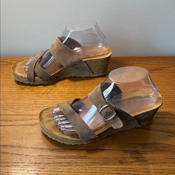 Yokono Wedge Sandals Taupe Brown Leather Sandals Size 9 - Picture 6 of 14